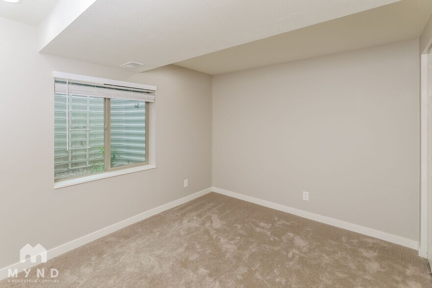 Building Photo - 2450 2450 E