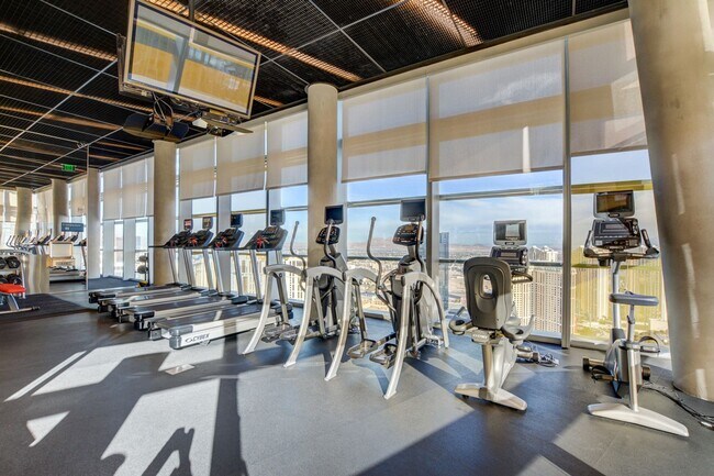Building Photo - Stunning Strip Views from this Fully Furnished Studio Residence.