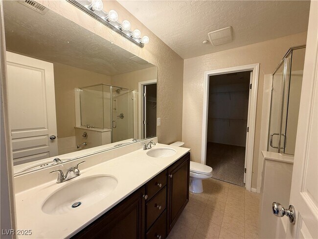 Building Photo - 4375 Braeburn Glen St