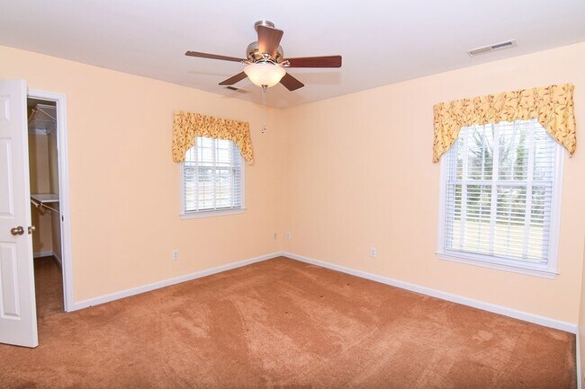 Building Photo - 25221 Savageville Rd
