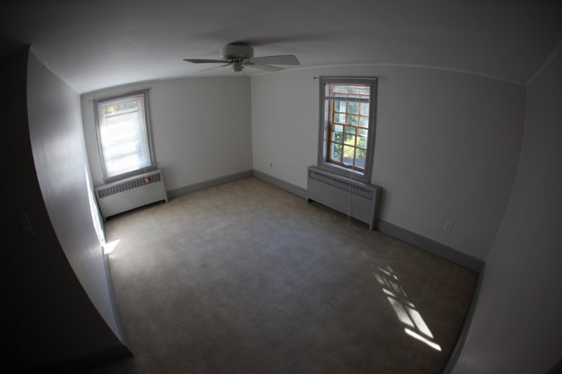 Building Photo - 1081 Creek Rd