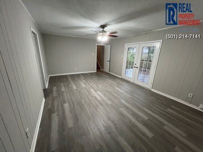 Building Photo - 6901 Archwood Dr