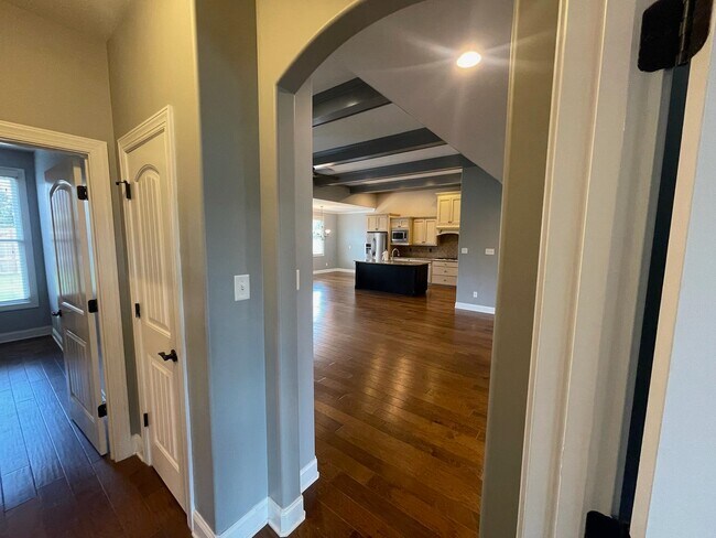 Building Photo - 556 Althea Ln