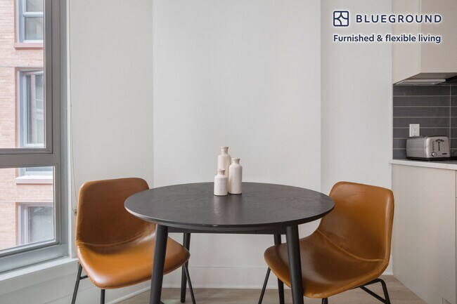 Building Photo - 40 Patterson St NE