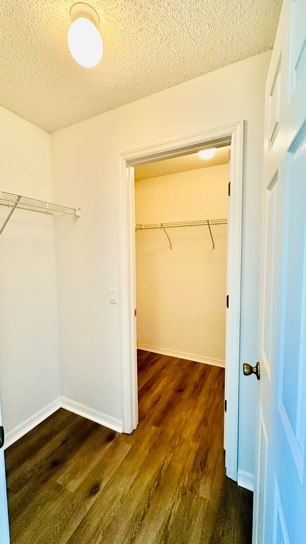 Building Photo - Relax & recharge in this Charming 3Bedroom...