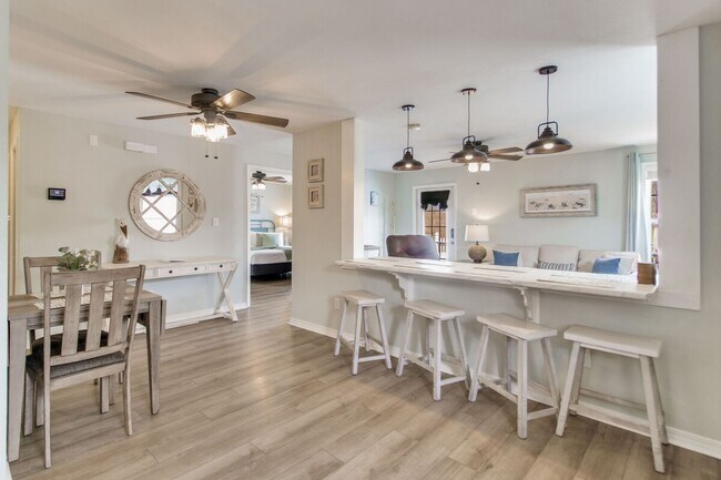 Building Photo - 5499 Medina Rd