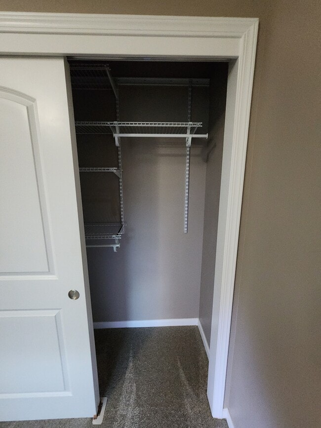 Building Photo - 5716 Hascall St