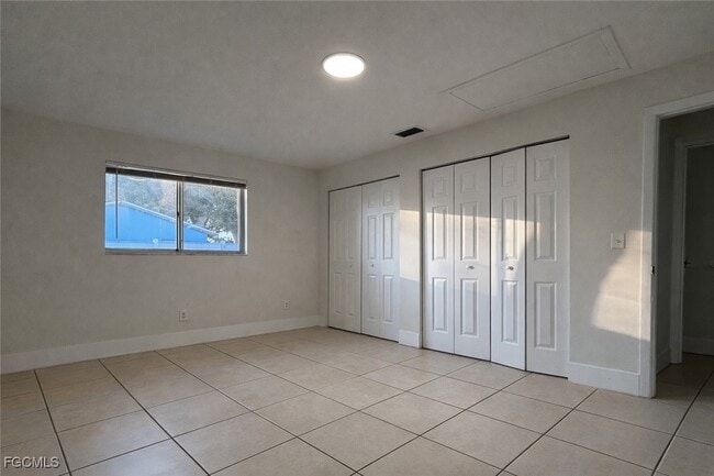 Building Photo - 4265 Desoto Ave