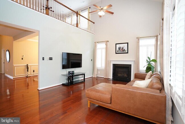 Building Photo - 20779 Crescent Pointe Pl