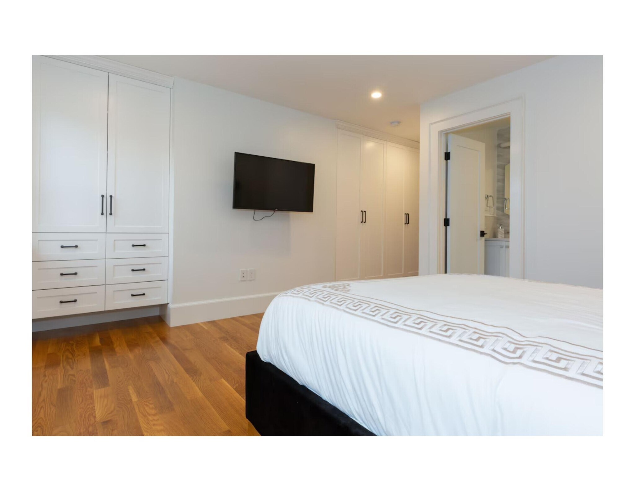 Building Photo - 153 Bayside Rd