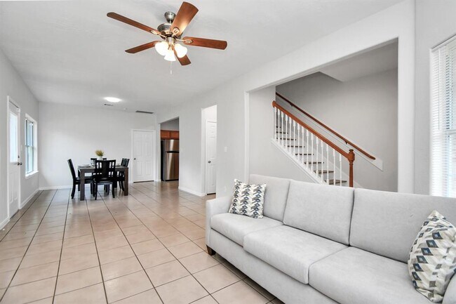 Building Photo - 8106 Rhobell St