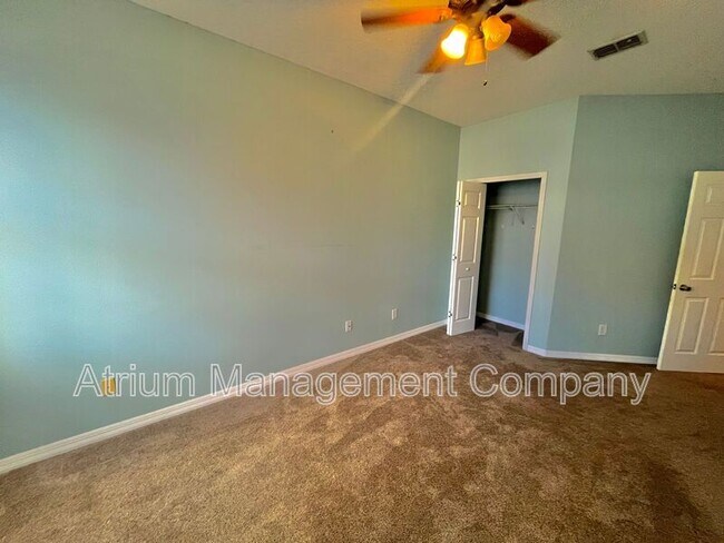 Building Photo - 3651 Oakdale Cir