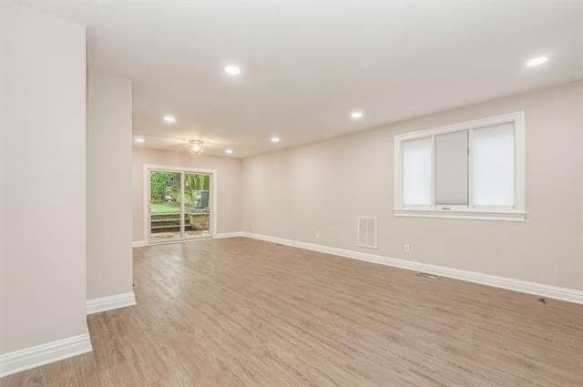 Building Photo - 118 Parkview Ave