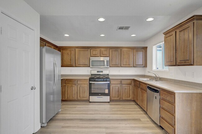 Building Photo - 3952 Badger Brook St
