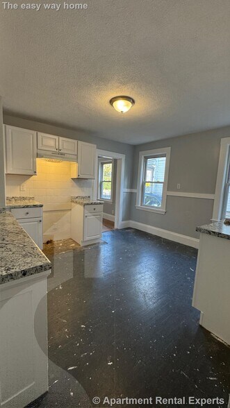 Building Photo - 54 Hooker Ave