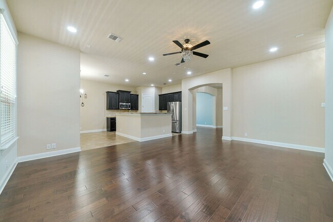 Building Photo - 26923 Camellia Trce