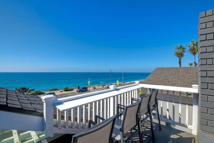 Building Photo - 3636 Carlsbad Blvd