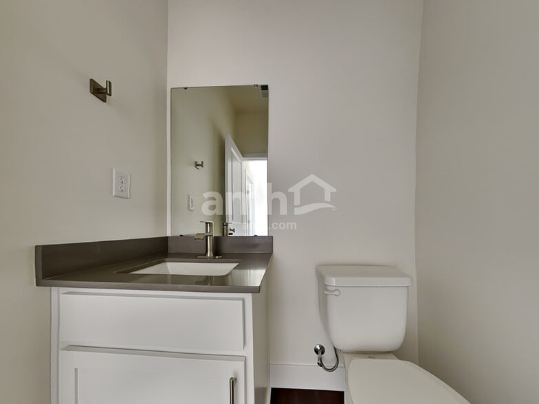 Building Photo - 17621 26th Ave Ct E