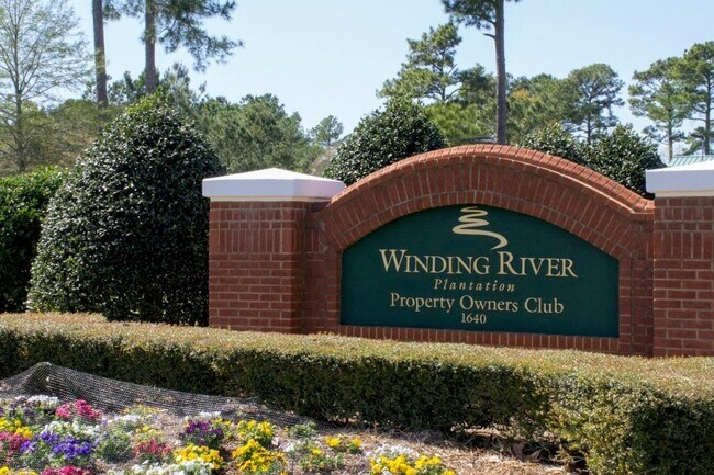 Building Photo - Amazing home in sought-after Winding River Plantation