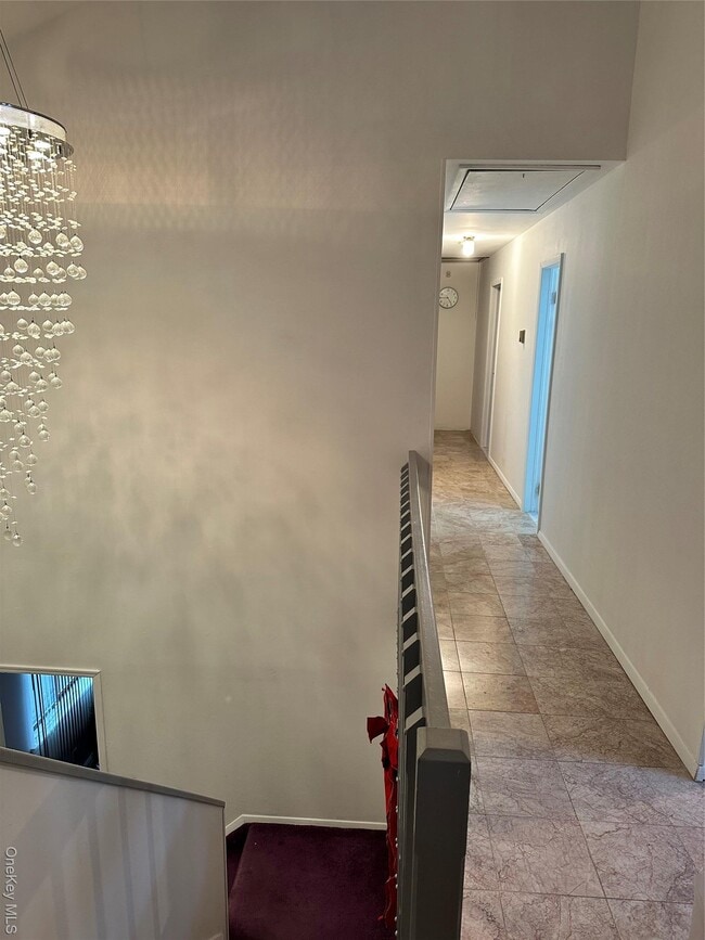 Building Photo - 14 Nagle Ln