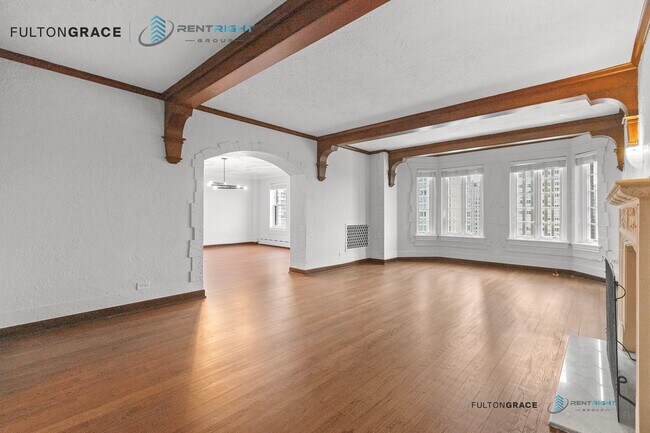 Building Photo - 534 W Stratford Pl