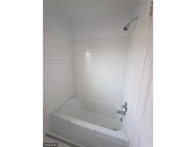 Building Photo - 2056 Bayard Ave