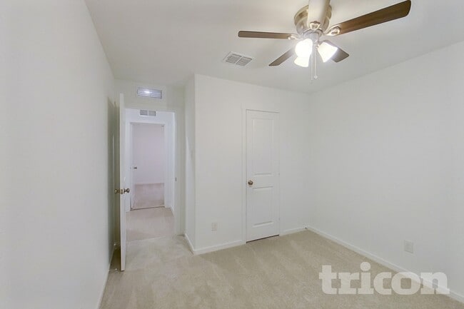 Building Photo - 1605 Baugh St