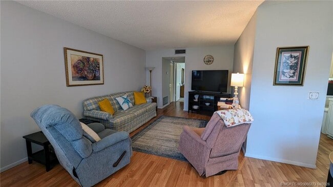 Building Photo - 2600 SE Ocean Blvd