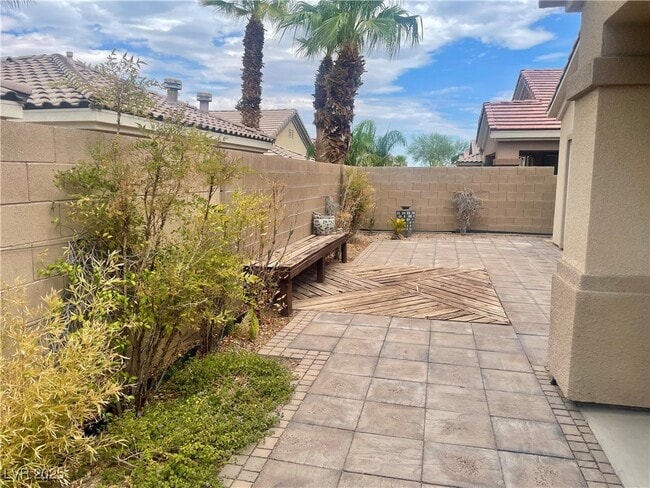 Building Photo - 7412 Bedford Pine Ct
