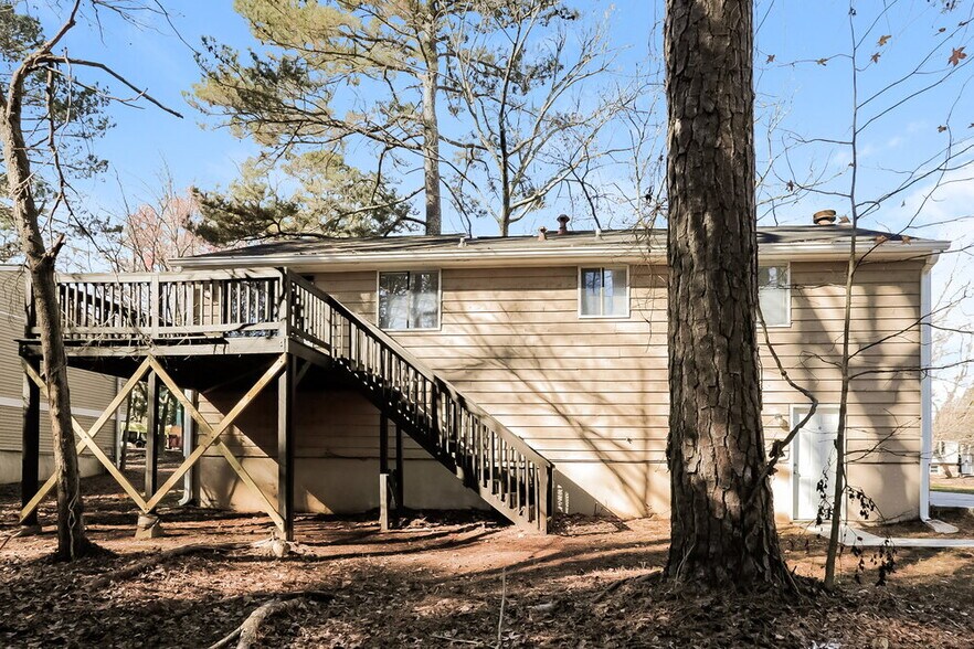 Building Photo - 1876 Corduroy Ct