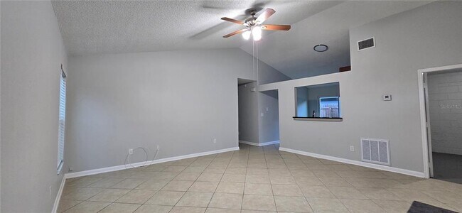 Building Photo - 9414 Dearmont Ave