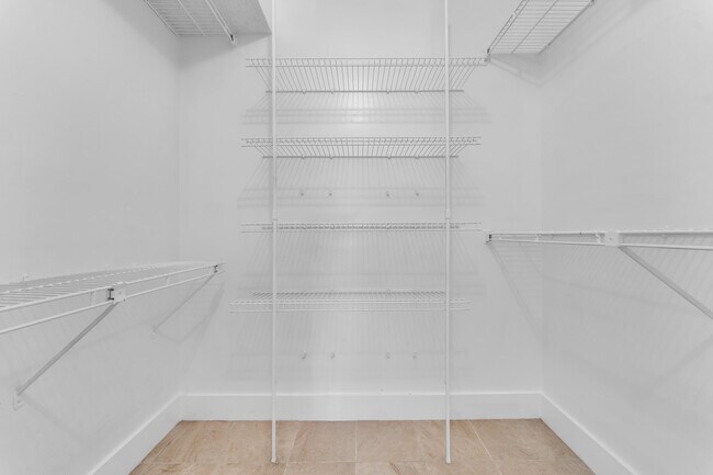 Building Photo - 1224 S Military Trail