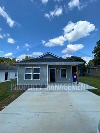Building Photo - Newly constructed home!