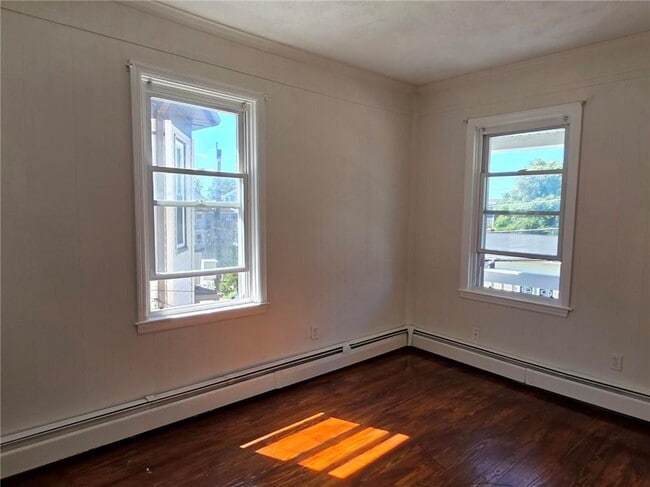 Building Photo - 15 Windmill St