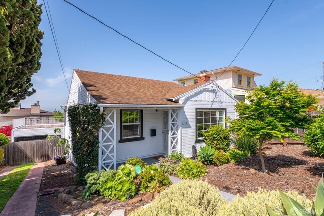 Primary Photo - 3319 Herrier St