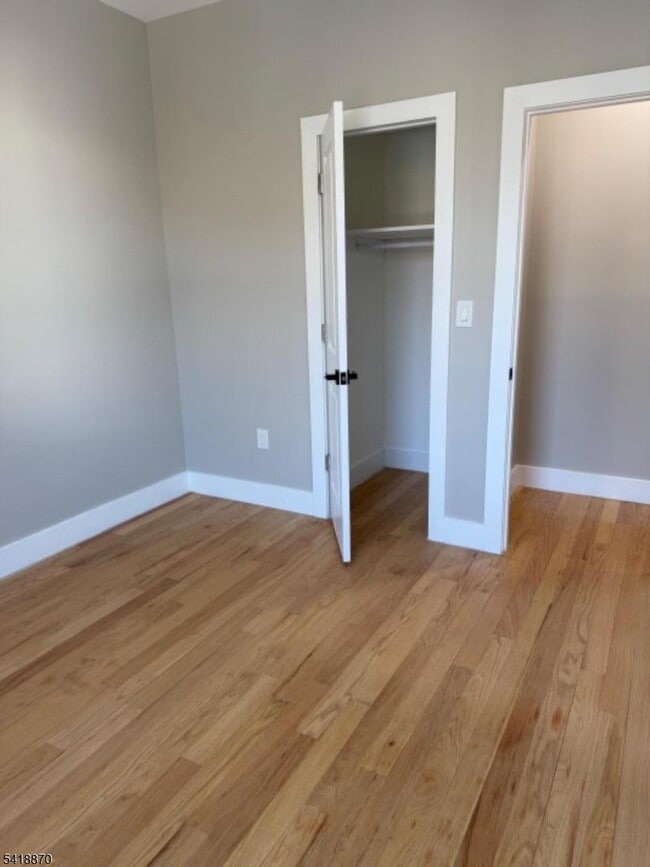 Building Photo - 492 S 20th St