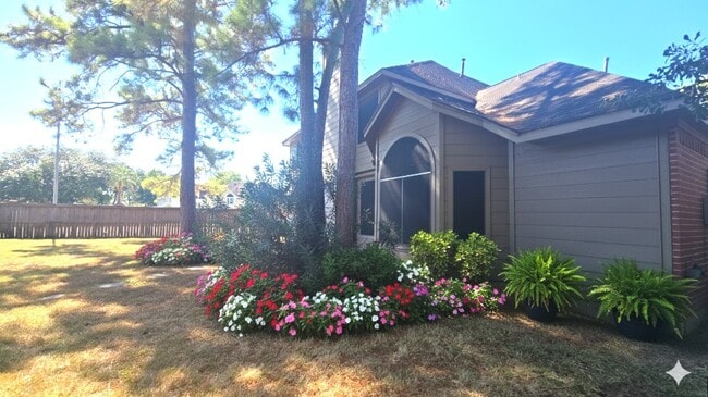 Building Photo - 14043 Fairwood Breeze