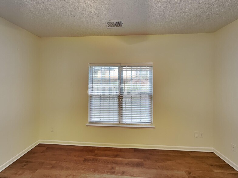 Building Photo - 15281 Eric Kyle Dr