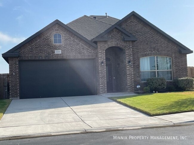 Building Photo - 1219 Pavilion Pkwy