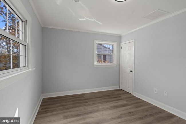 Building Photo - 418 Delview Ln