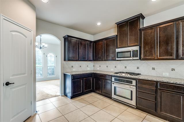 Building Photo - 216 Rugby Ln