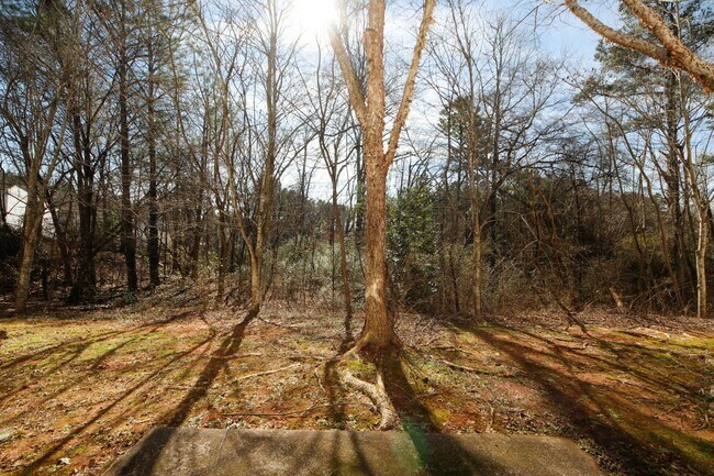 Building Photo - 5689 Strathmoor Manor Cir