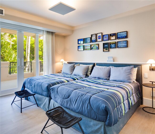 Building Photo - 19222 Fisher Island Dr