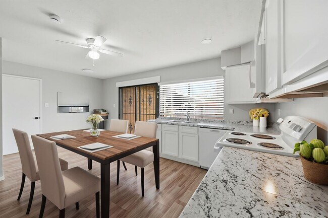 Building Photo - Charming 3-Bed Brick Home with Spacious Layout, Updated Floors & Cozy Fireplace in Grand Prairie