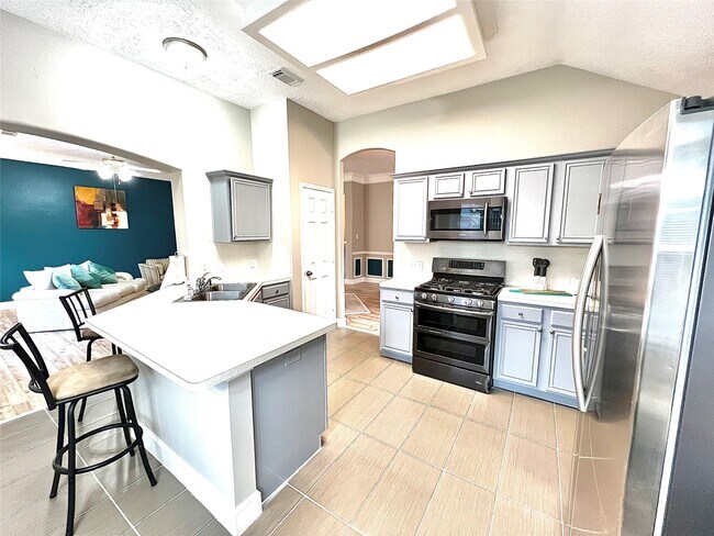 Building Photo - 21106 Rushing Creek Ln