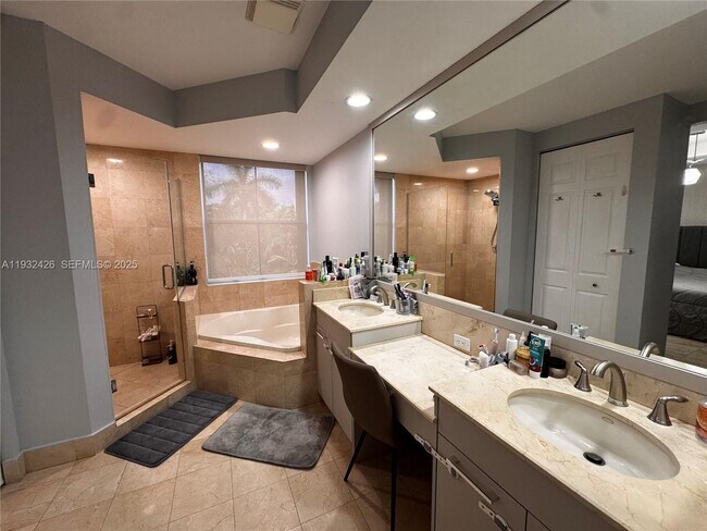 Building Photo - 876 Spinnaker Dr