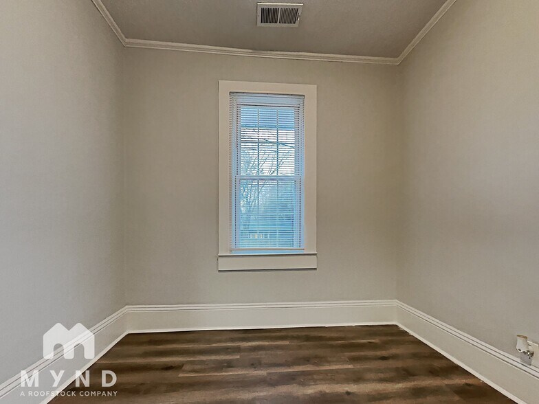 Building Photo - 1832 Wilmore Dr