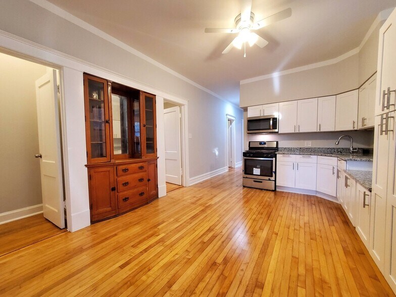 kitchen - 2334 Euclid Ave