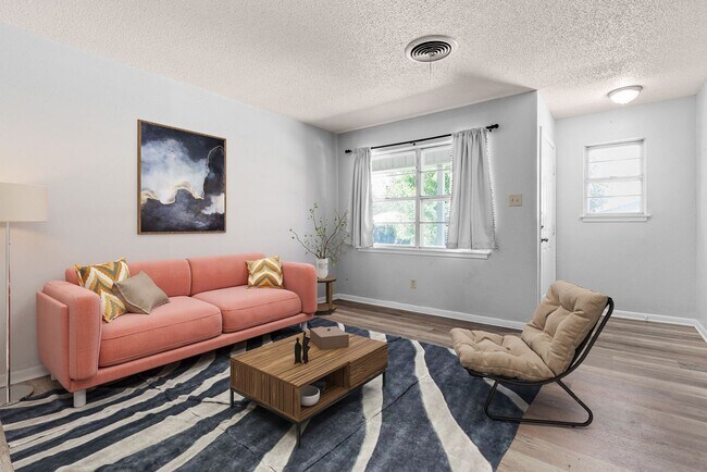 Building Photo - $500 off first months rent