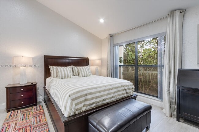 Building Photo - 11115 Boca Woods Ln